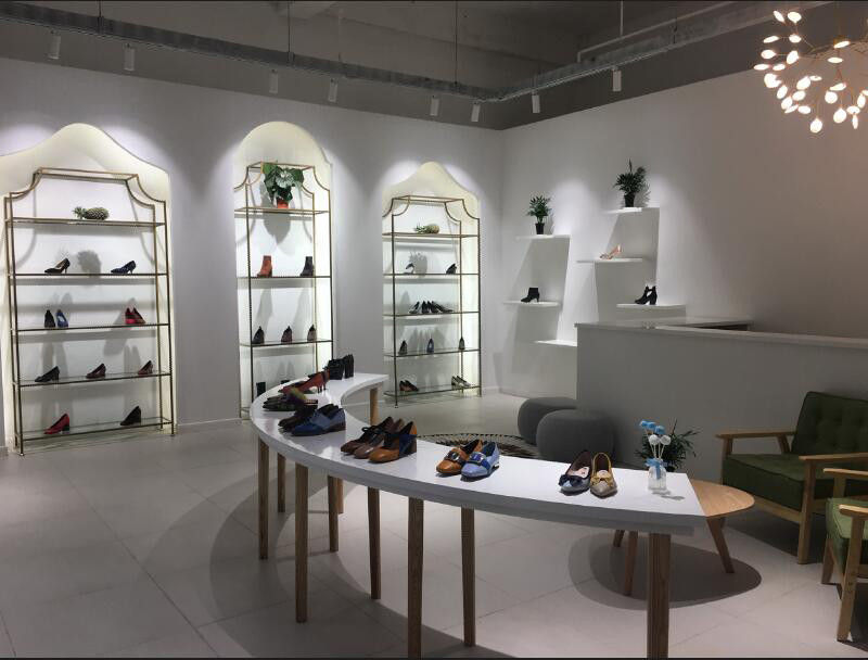 shoe rack store