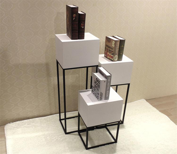 Simple Style Window Display Shelves Rack With Simple Style Window Display Shelves Rack With Metal Frame
