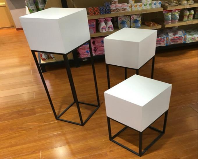 Simple Style Shop Window Display Shelves / Window Display Rack With